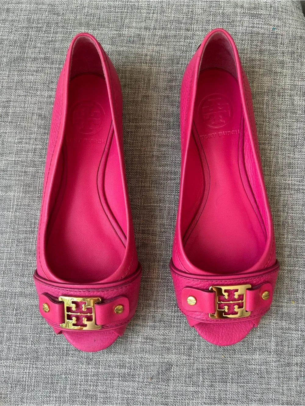 Tory Burch Pink Textured Leather Clines
